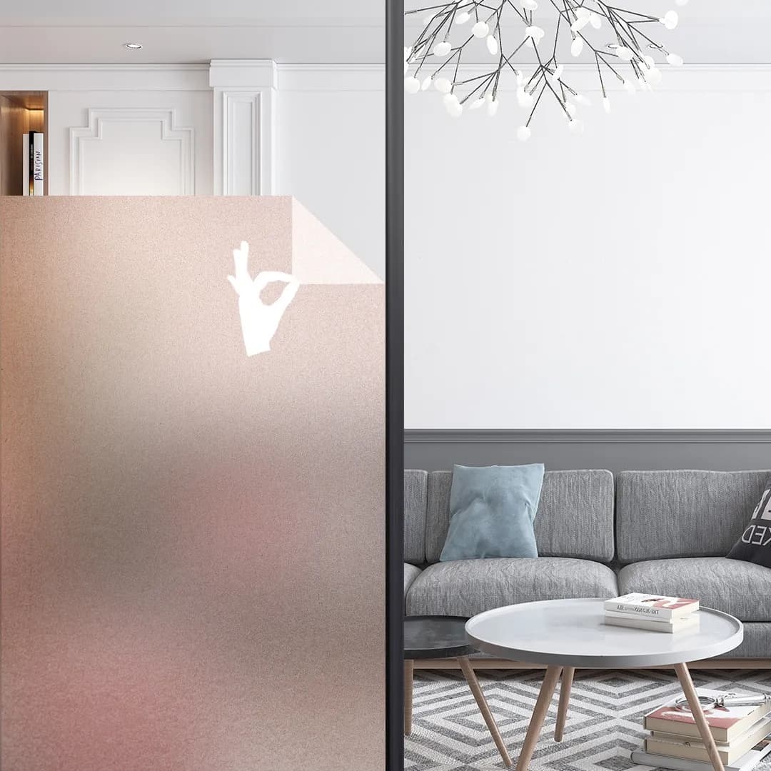 Film anti-regard pour fenêtre : intimité sans perte de luminosité